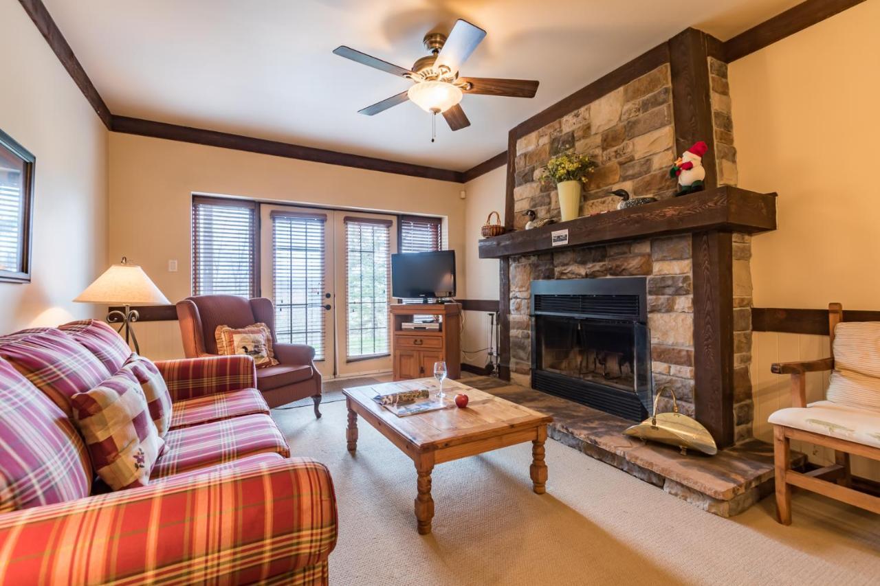 Algonquin By Tremblant Sunstar Apartment มงต์-ทร็องบล็องต์ ภายนอก รูปภาพ